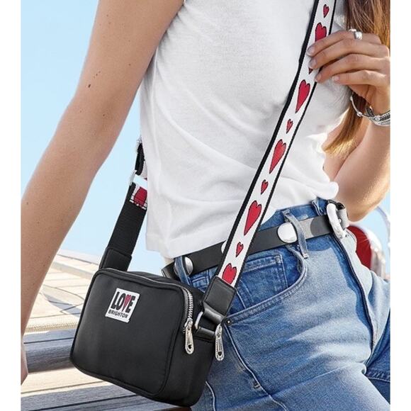 Love Brighton Crossbody Bag Black Red Heart Strap NWT And Extra Makeup Bag - Picture 12 of 15